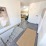 Golden By Bestime - 5br Haus Terrasse 2 Parkplaetze 10 Betten Trockner Tischfussball * Goldenstedt