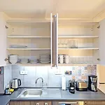 Golden By Bestime - 5br Haus Terrasse 2 Parkplaetze 10 Betten Trockner Tischfussball Apartmán