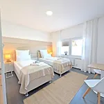 Apartmán Golden By Bestime - 5br Haus Terrasse 2 Parkplaetze 10 Betten Trockner Tischfussball *