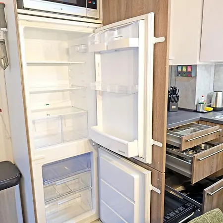 Apartment Bestime - Modernes 5br Haus Mit 2 Parkplaetzen Goldenstedt