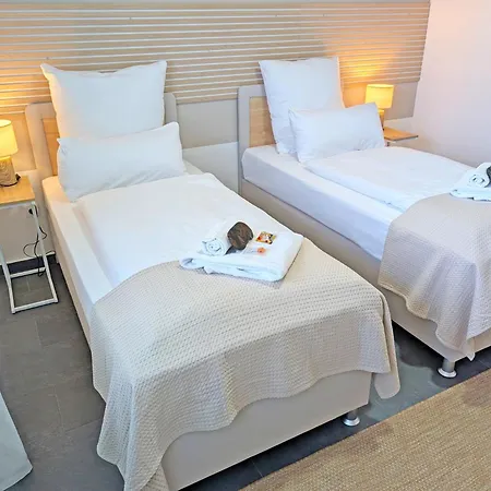 Bestime - Modernes 5br Haus Mit 2 Parkplaetzen Apartment Goldenstedt