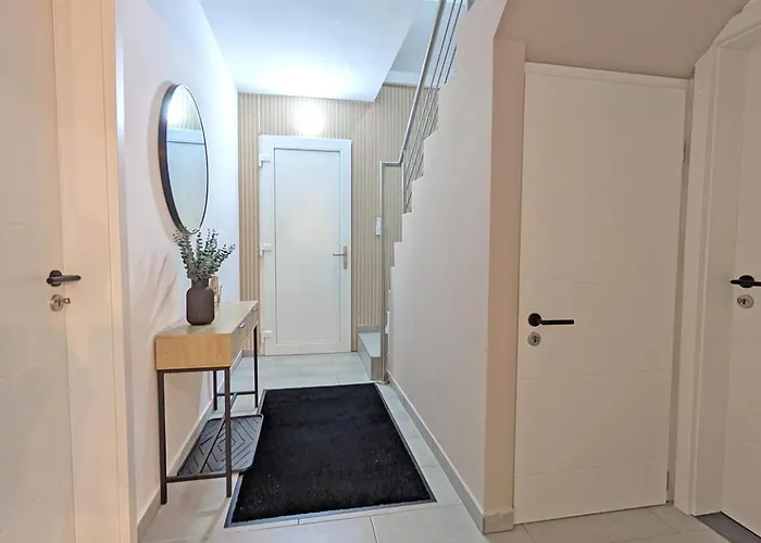 Bestime - Modernes 5br Haus Mit 2 Parkplätzen Apartment Goldenstedt