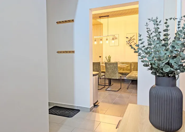 Bestime - Modernes 5br Haus Mit 2 Parkplaetzen Апартаменты *