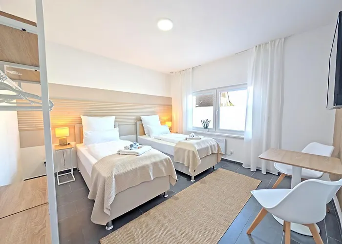 Апартаменты Bestime - Modernes 5br Haus Mit 2 Parkplaetzen *